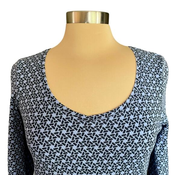 Talbots Stretch Weekend Tee Blue Geometric Print MED Cotton Casual Work Travel - Picture 4 of 7